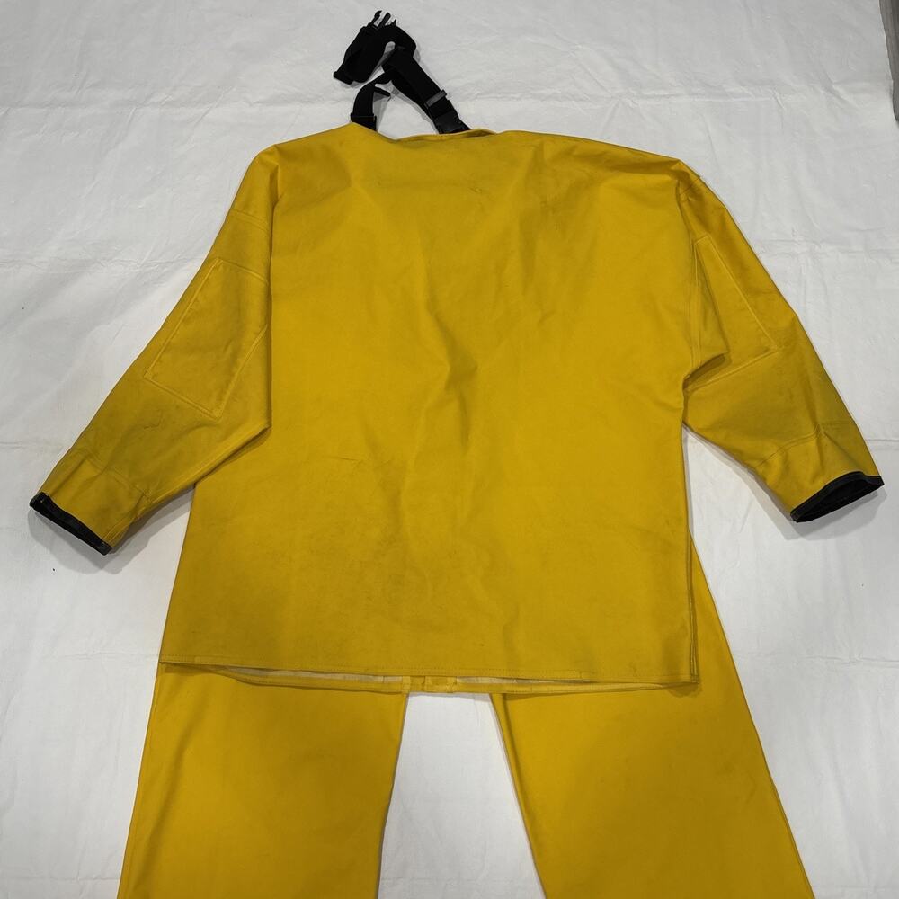 Carhartt Men's Waterproof Bib Size Medium And Jacket Size Large - Yellow READ - Picture 11 of 11